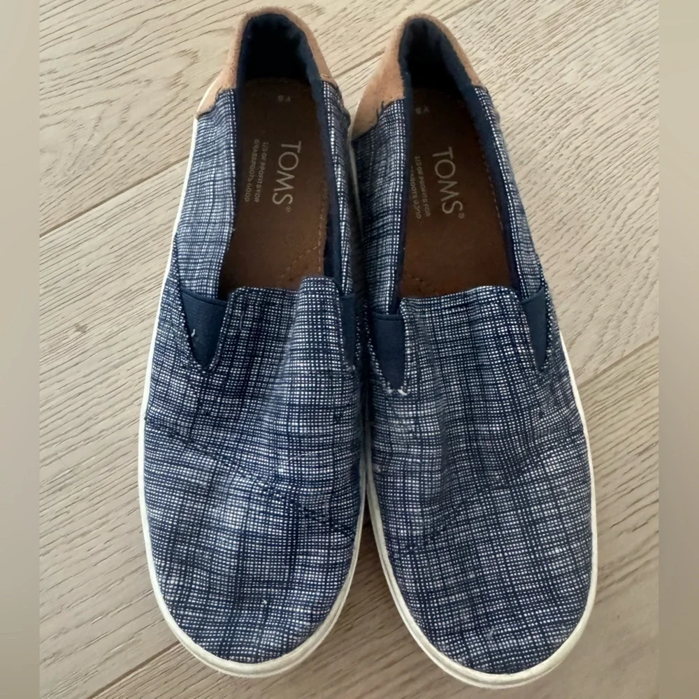 TOMS Luca Slip On Youth Boys Size 5